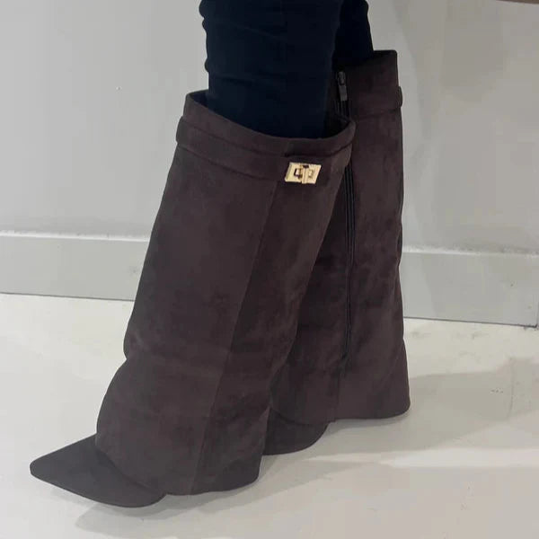 Jaimy Boots With Lock