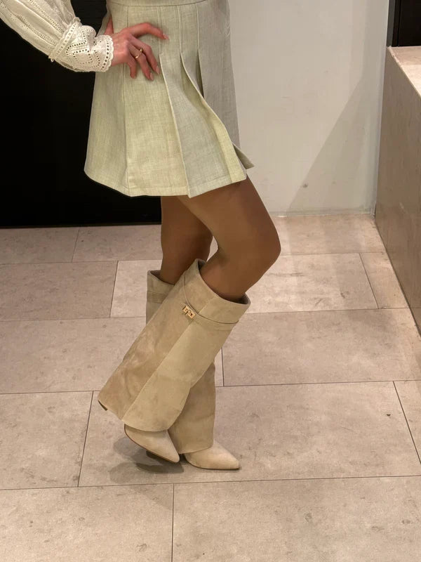Jaimy Boots With Lock