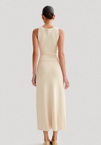 Kamelia Dress With Gold Details