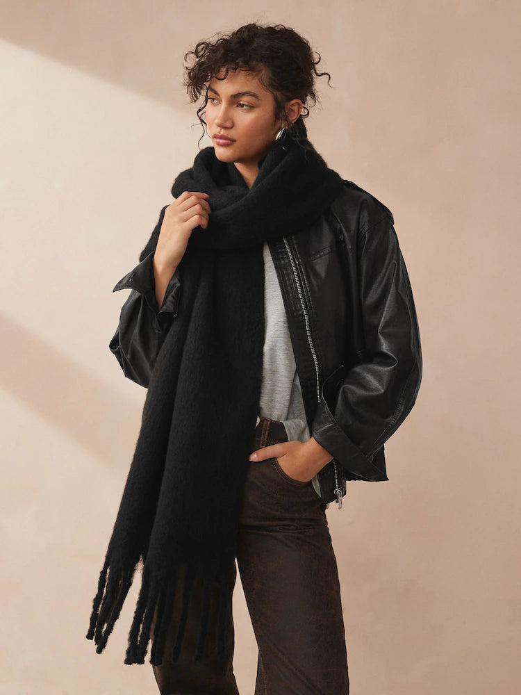 Holly Scarf
